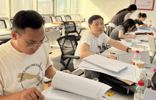 中级职称申报条件不达标？这些提升方法或许能帮到你
